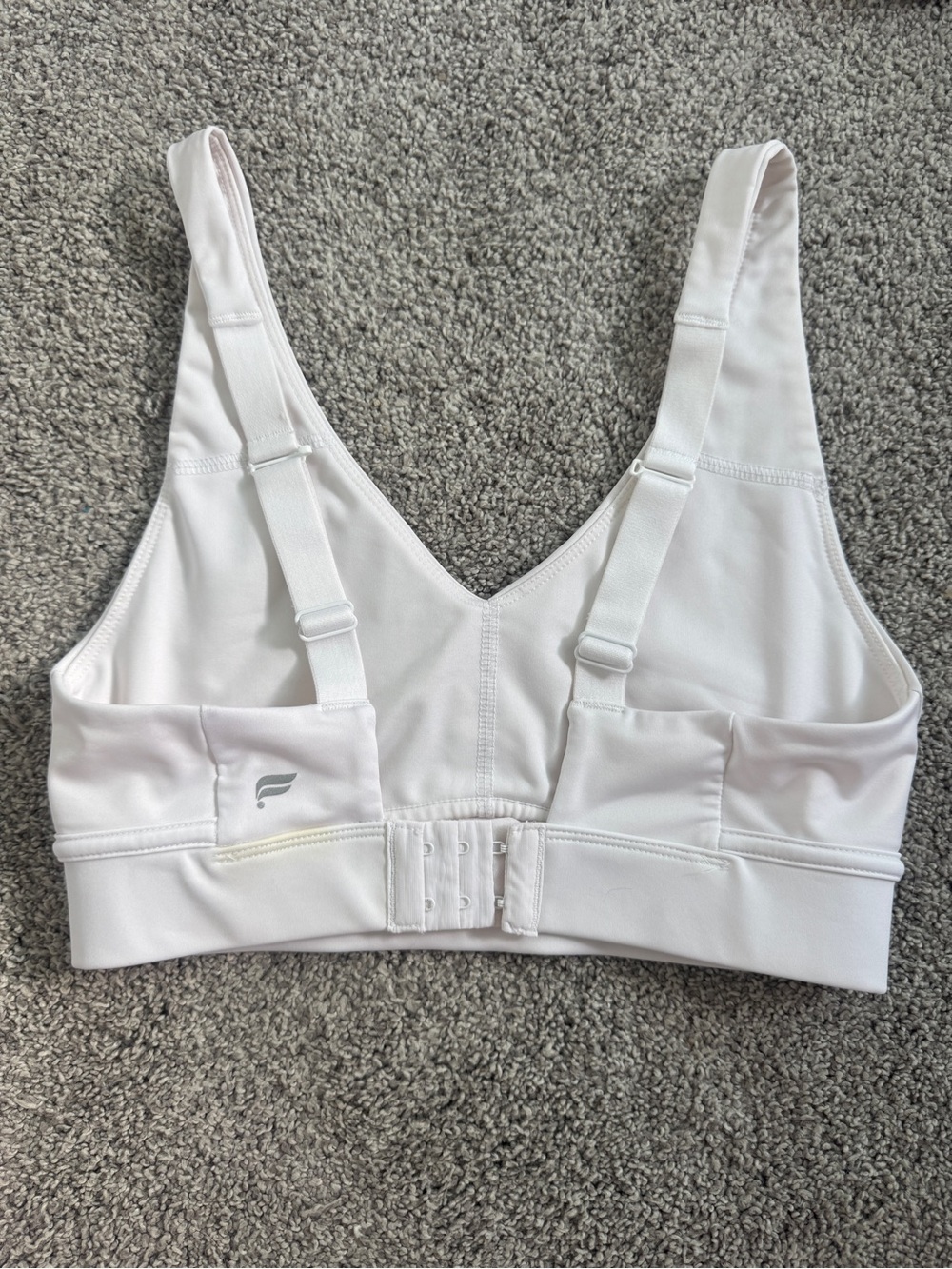 Fabletics White Medium Support Sports Bra | Adjustable Straps | Hook Back | Sm. - Picture 2 of 5